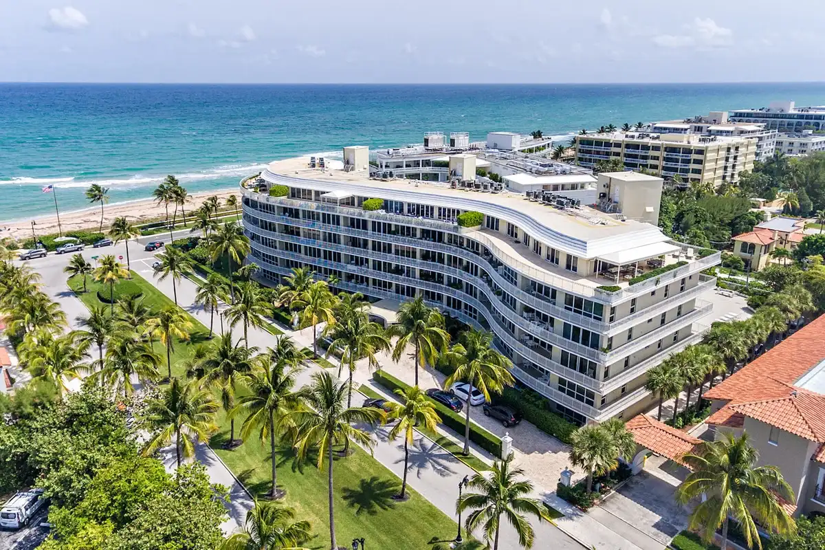 100 Royal Palm Way #4-A, Palm Beach: photo 1 of 9