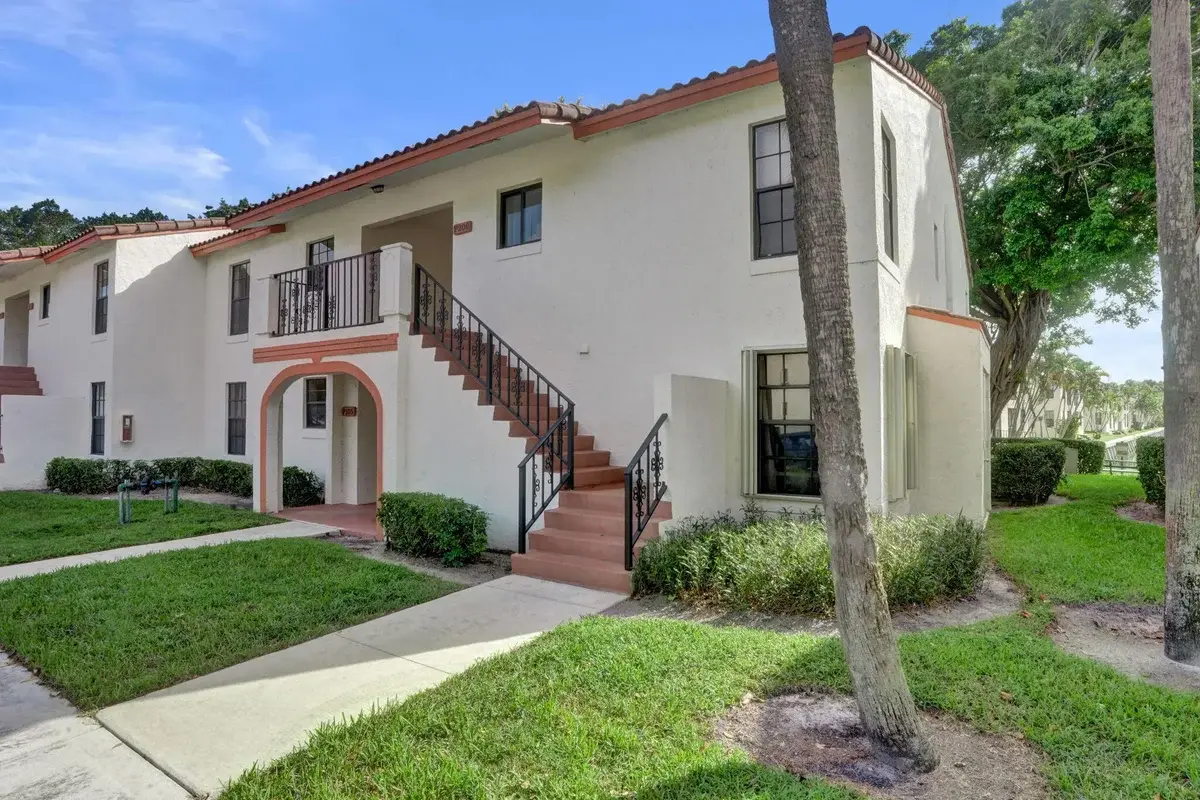300 Palmwood Pl #P206, Boca Raton: photo 1 of 34