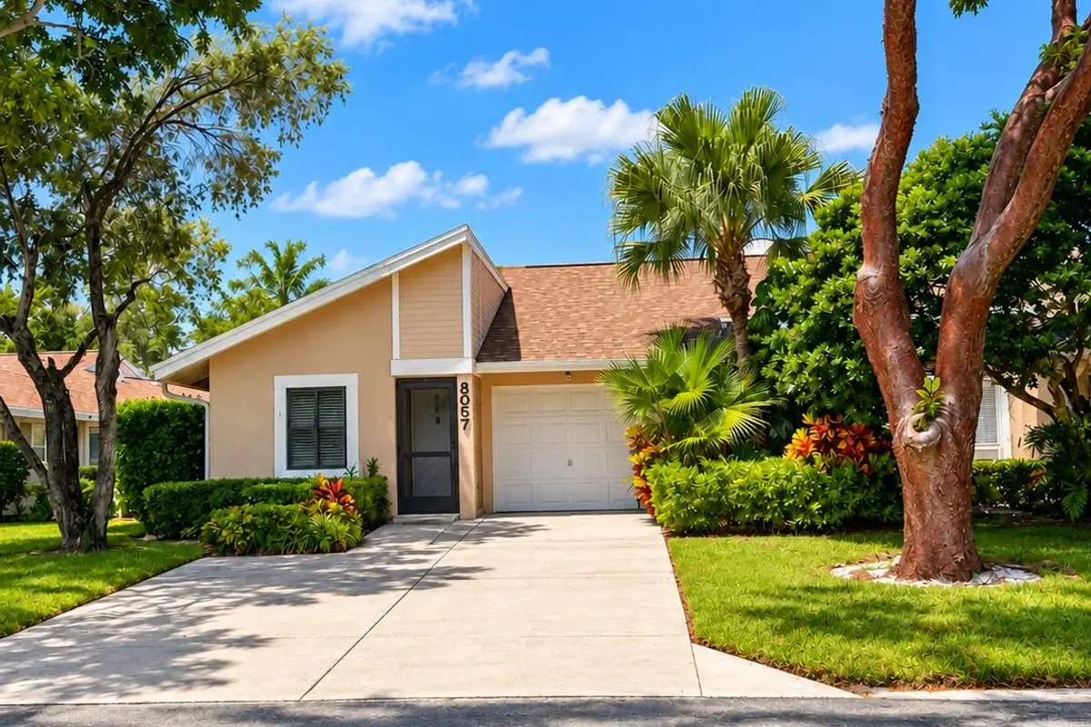 8057 Springtree Rd, Boca Raton: photo 1 of 9