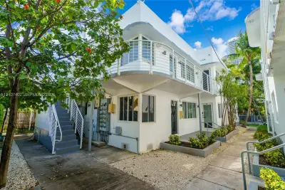 551 Michigan Ave #223, Miami Beach: photo 1 of 18