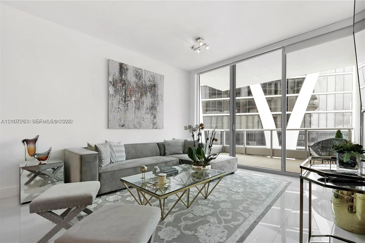 900 Biscayne Blvd #4010, Miami: photo 1 of 15