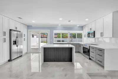 5000 Adams St, Hollywood: photo 1 of 78