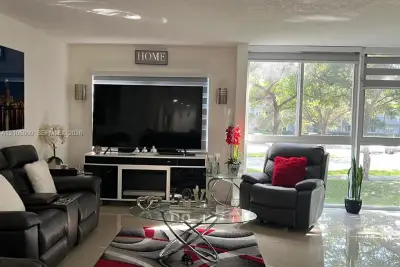 12600 SW 5th Ct #204L, Pembroke Pines: photo 1 of 21