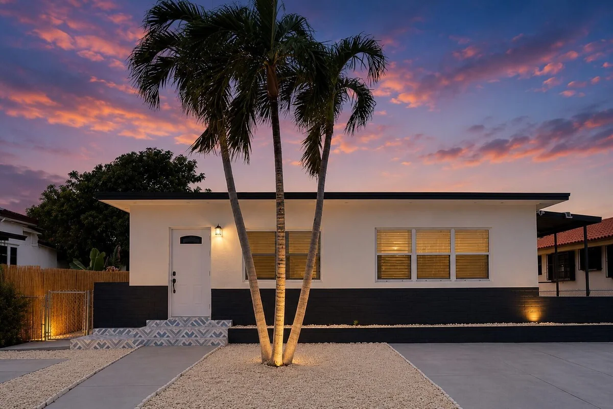 1232 SW 30th Pl, Miami: photo 1 of 12