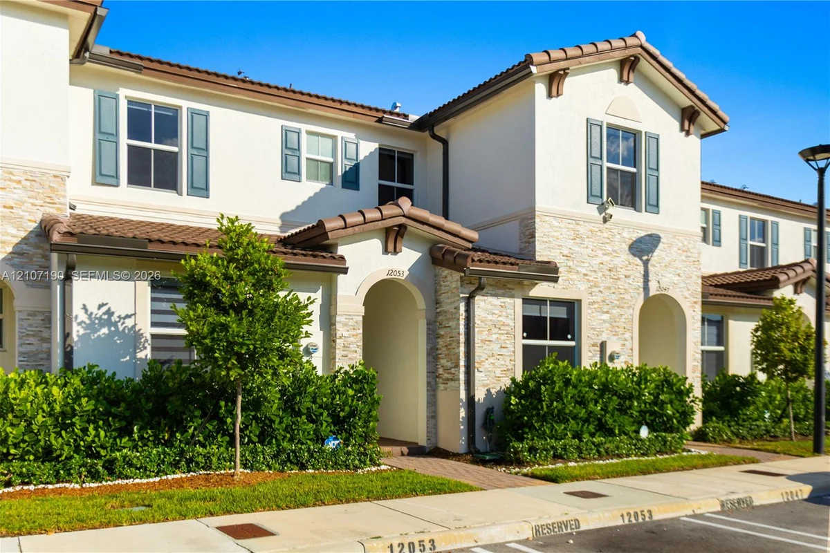 12053 NW 24th Pl, Miami: photo 1 of 52