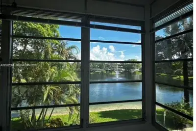 5003 NW 35th St #506, Lauderdale Lakes: photo 1 of 12