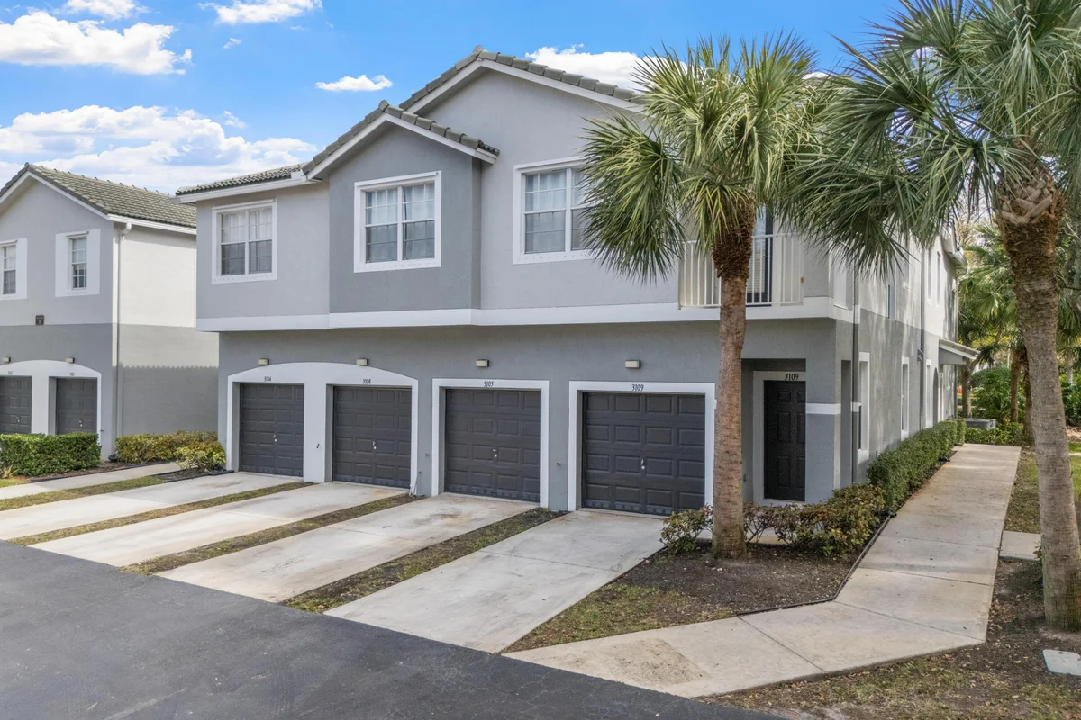 3105 Grandiflora Dr, Lake Worth: photo 1 of 25