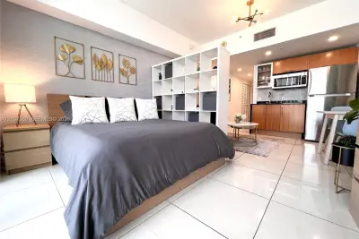 1750 N Bayshore Dr #1218, Miami: photo 1 of 20