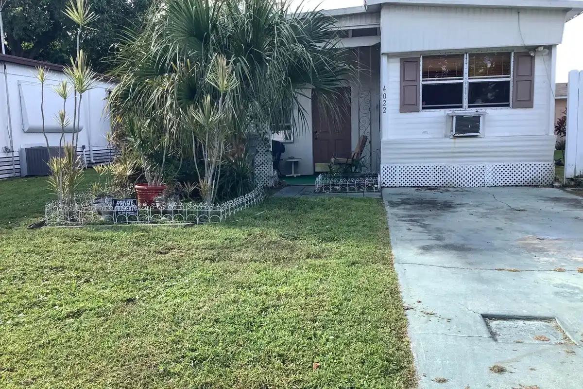 4022 88th Pl S, Boynton Beach: photo 1 of 26