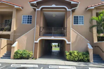 17415 NW 75th Pl #103, Hialeah: photo 1 of 27