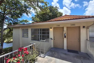 11506 Royal Palm Blvd, Coral Springs: photo 1 of 16
