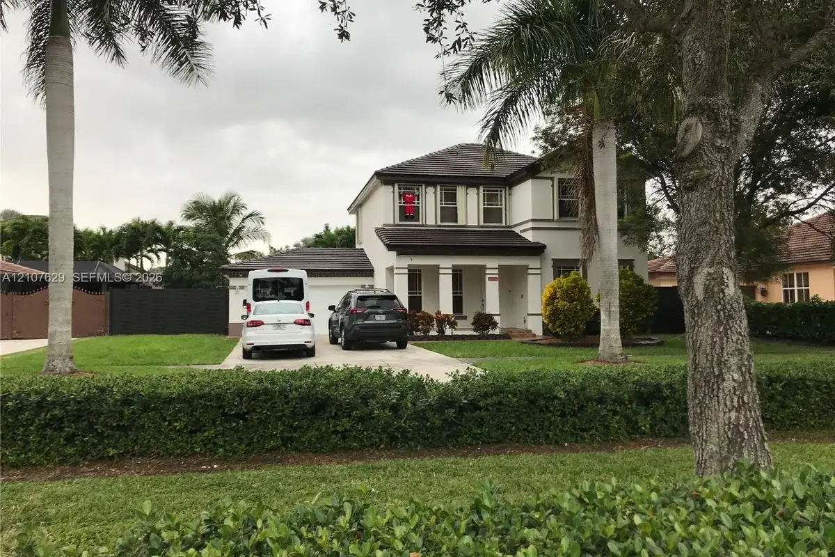 20076 SW 129th Ave, Miami: photo 1 of 1
