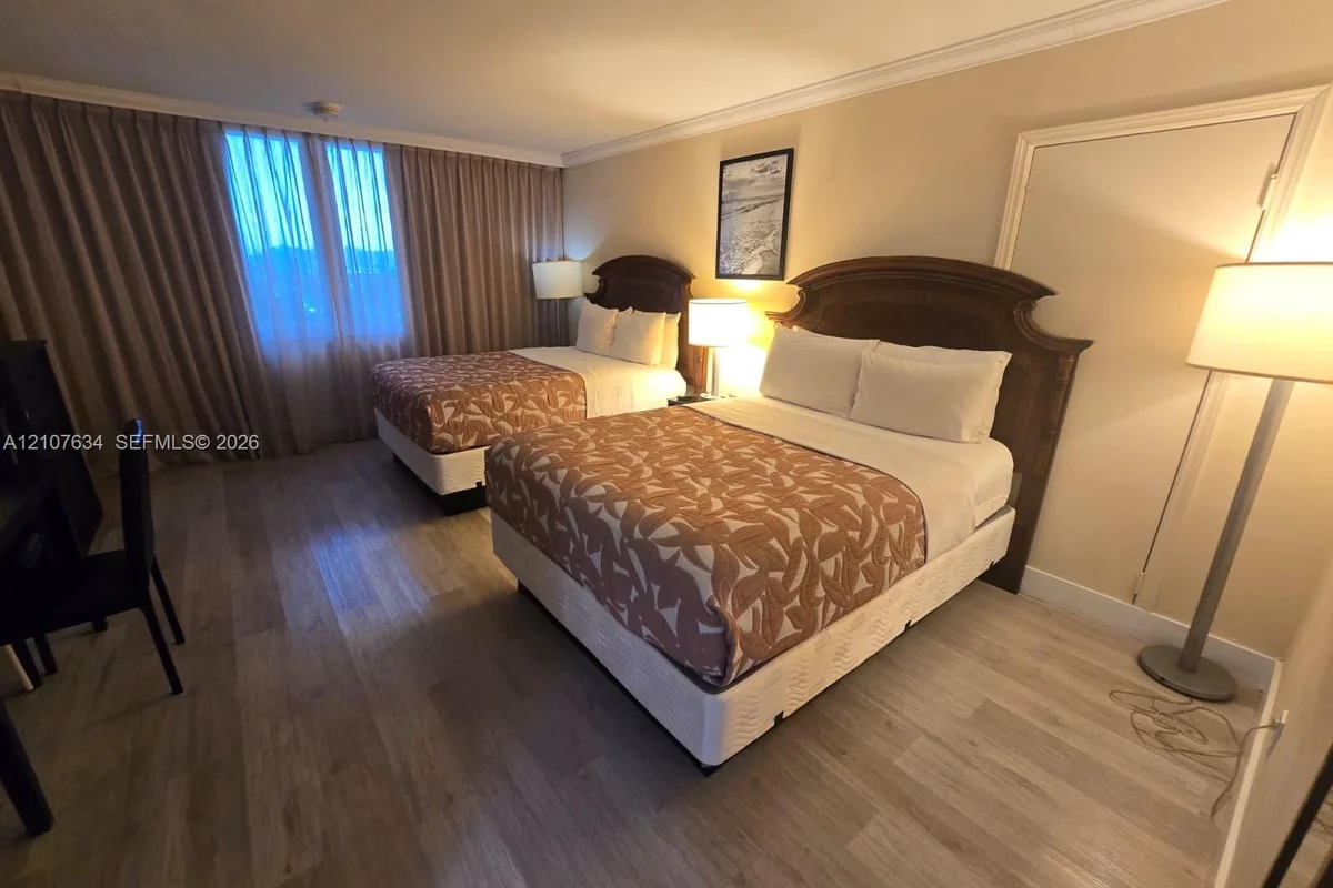 19201 Collins Ave #941, Sunny Isles Beach: photo 1 of 32