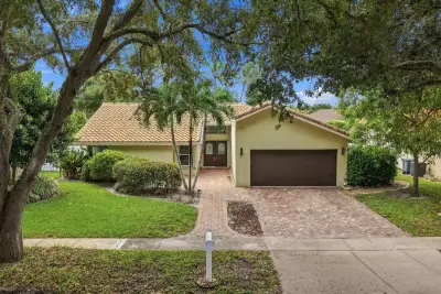 8928 Escondido Way E, Boca Raton: photo 1 of 52