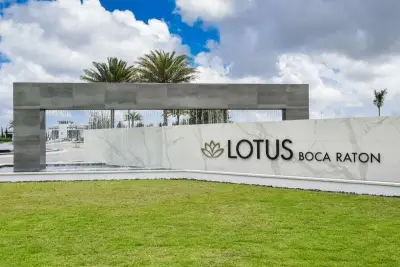 8227 Oceanus Dr, Boca Raton: photo 1 of 55
