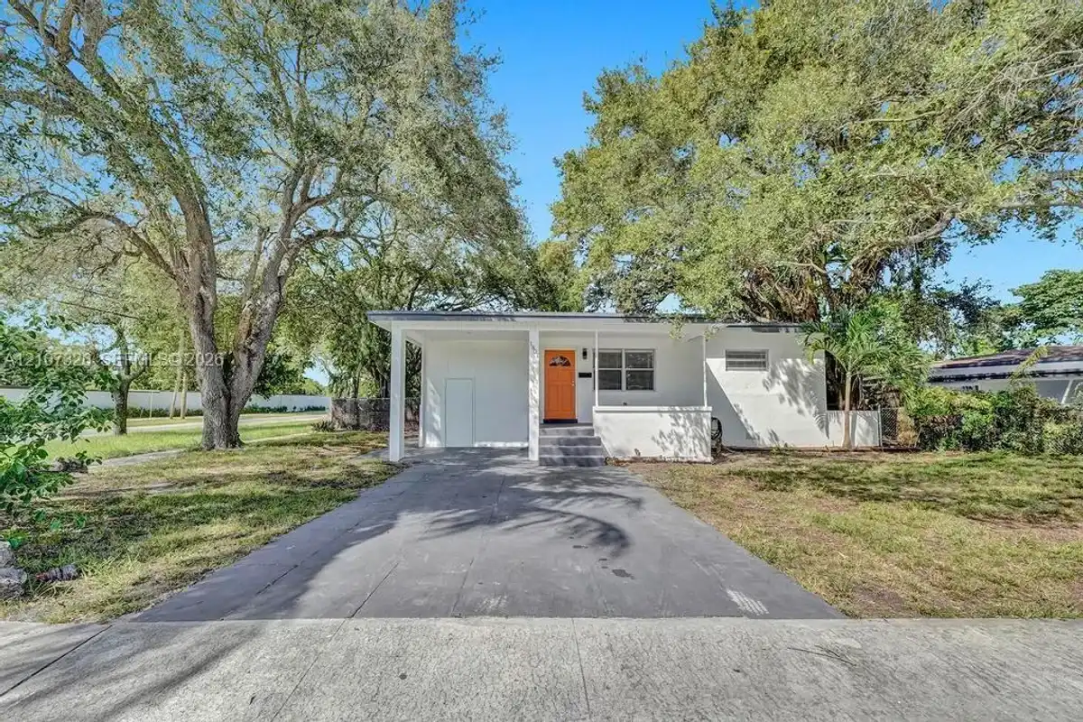1801 NE 154th St, North Miami Beach: photo 1 of 22