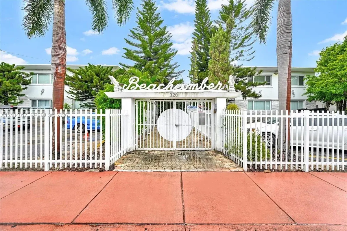 320 85th St #11, Miami Beach: photo 1 of 16