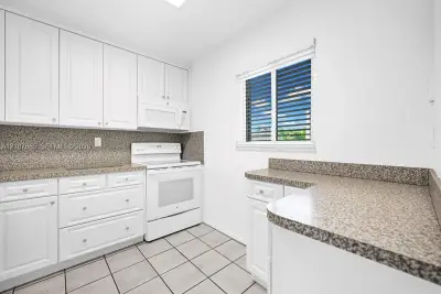 7740 Camino Real #G-407, Miami: photo 1 of 36