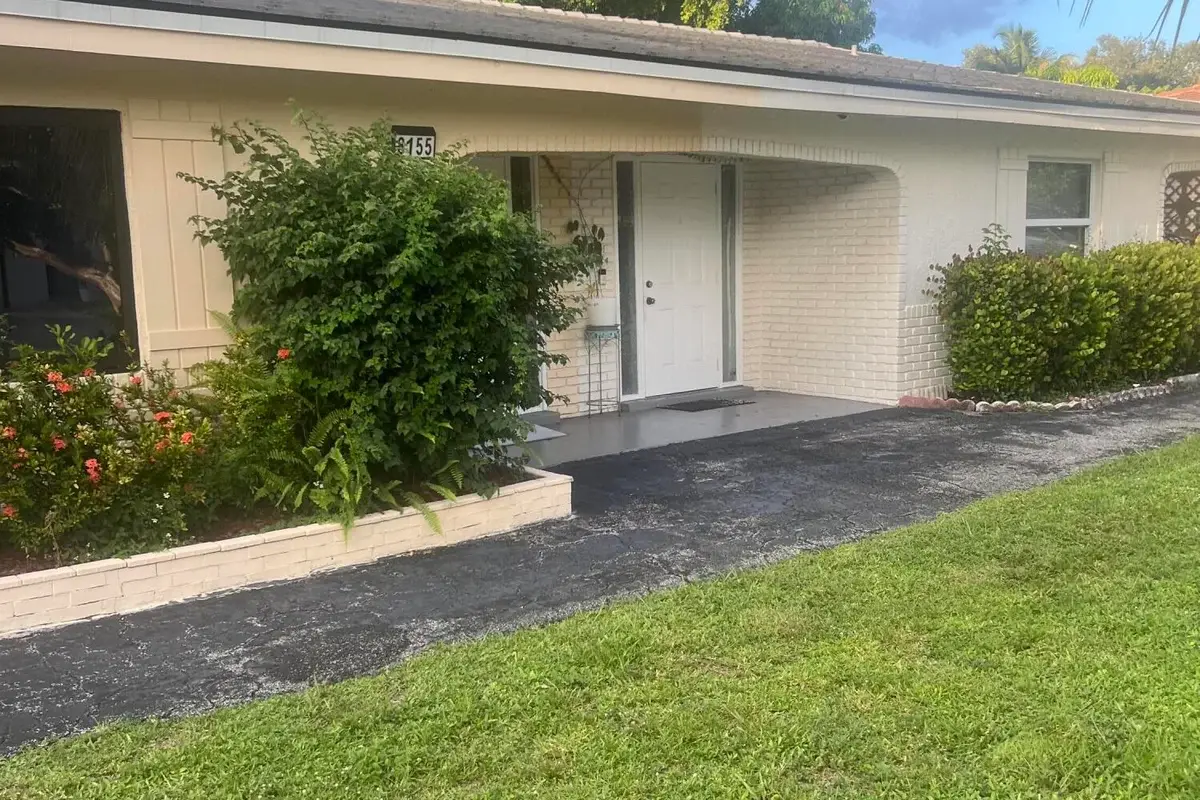 8155 NW 39th St, Coral Springs: photo 1 of 18