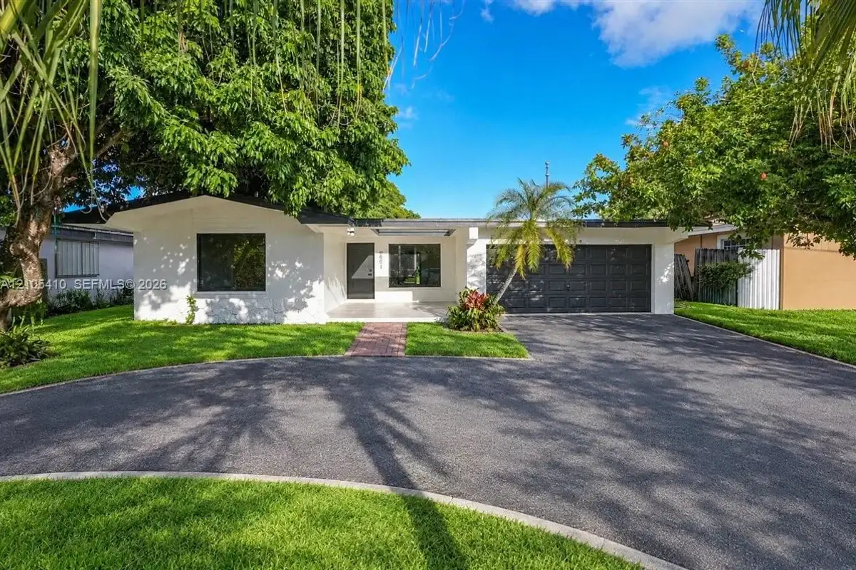 3905 SW 67th Ter, Miramar: photo 1 of 1