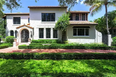 1822 Country Club #Prado, Coral Gables: photo 1 of 31