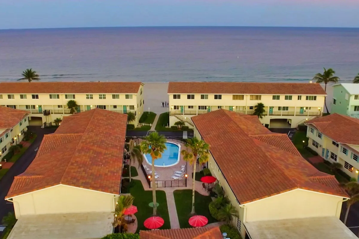 5450 N Ocean Blvd #39-K, Lauderdale-by-the-Sea: photo 1 of 17
