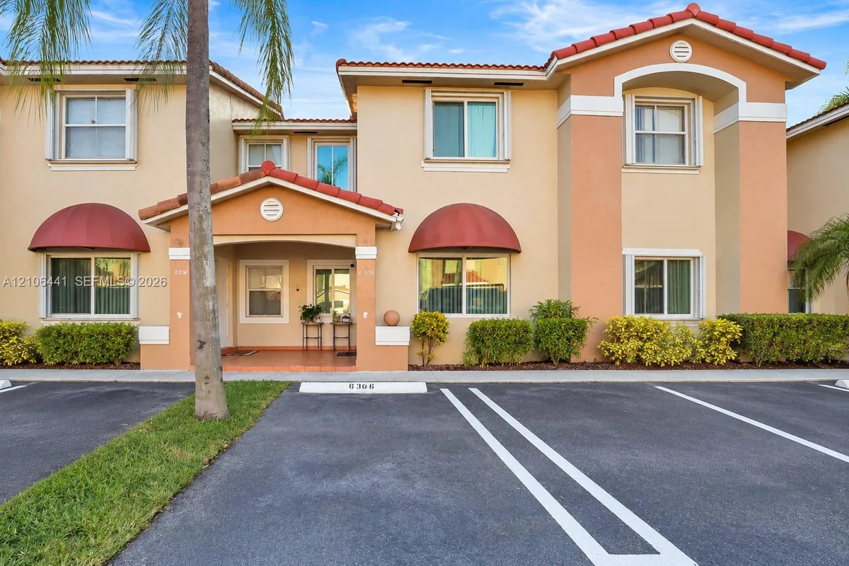 6306 SW 138th Pl, Miami: photo 1 of 14