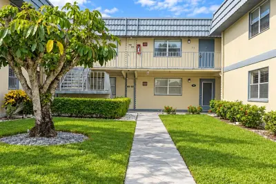 686 Brittany O, Delray Beach: photo 1 of 26