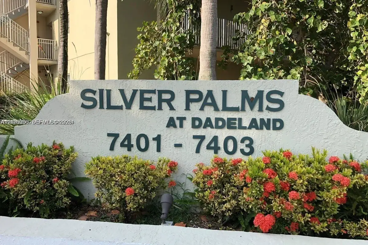 7401 SW 82nd St #204S, Miami: photo 1 of 15