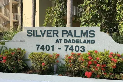 7401 SW 82nd St #204S, Miami: photo 1 of 15