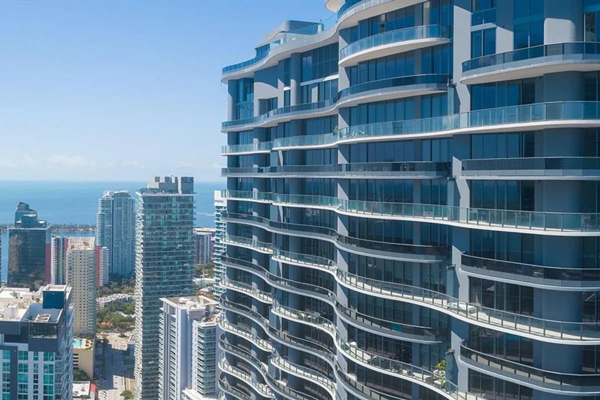 1000 Brickell Plz #3509, Miami: photo 1 of 8