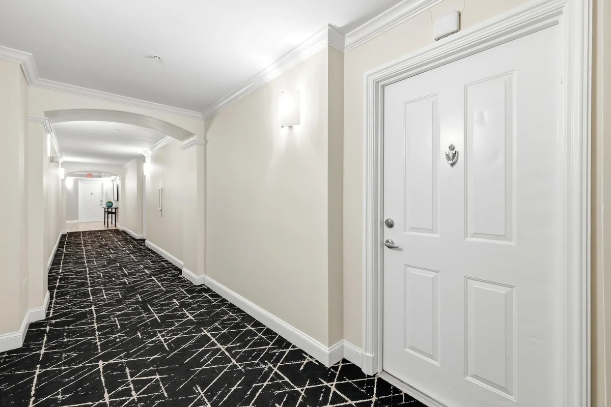 600 S Dixie Hwy #825, West Palm Beach: photo 1 of 23