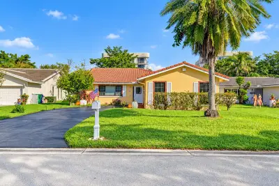9067 NW 21st Ct, Coral Springs: photo 1 of 60