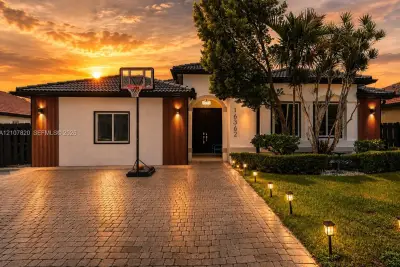 16362 SW 53rd Ter, Miami: photo 1 of 65
