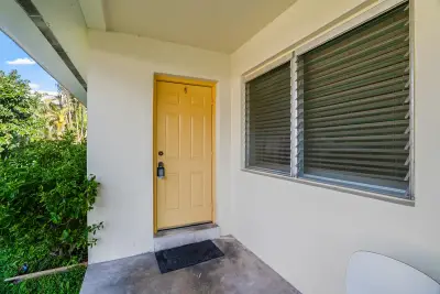 756 SE 19th Ave #1-4, Deerfield Beach: photo 1 of 8