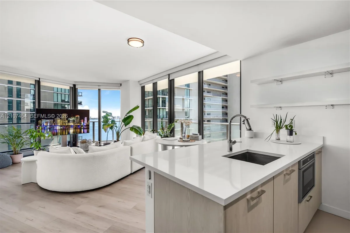 501 NE 31st St #1906, Miami: photo 1 of 69