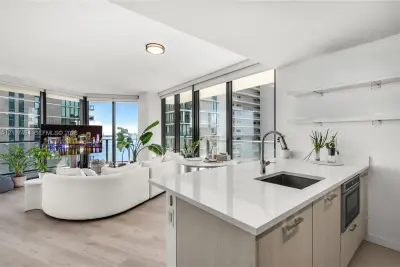 501 NE 31st St #1906, Miami: photo 1 of 69