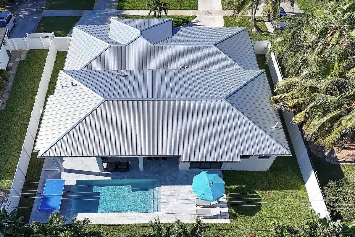 540 Driftwood Rd, North Palm Beach: photo 1 of 37