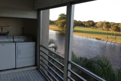 3581 Inverrary Dr #309, Lauderhill: photo 1 of 11