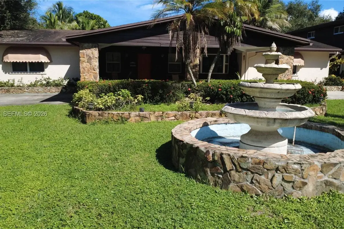 12105 NW 23rd Ct, Plantation: photo 1 of 2