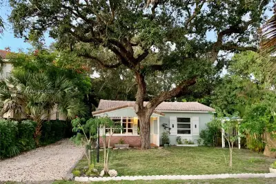 845 SW 11th Ct, Fort Lauderdale: photo 1 of 21