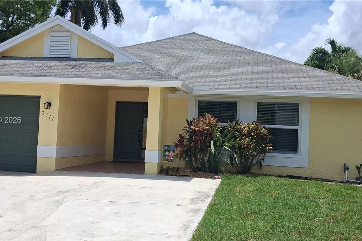 3277 NW 123rd Ave, Sunrise: photo 1 of 28