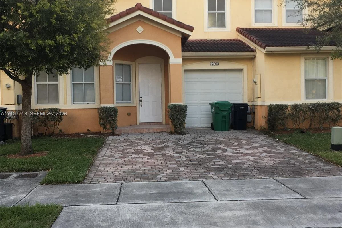 27303 SW 138th Path #1, Homestead: photo 1 of 5