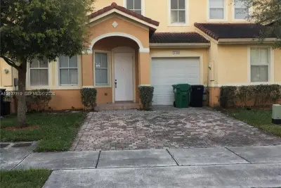27303 SW 138th Path #1, Homestead: photo 1 of 5