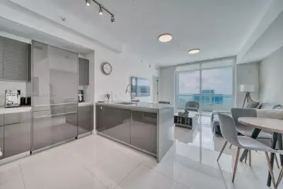 1080 Brickell Ave #3802, Miami: photo 1 of 17