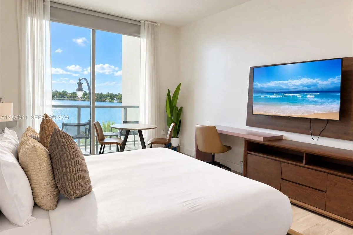 777 N Ocean Dr #N330, Hollywood: photo 1 of 41