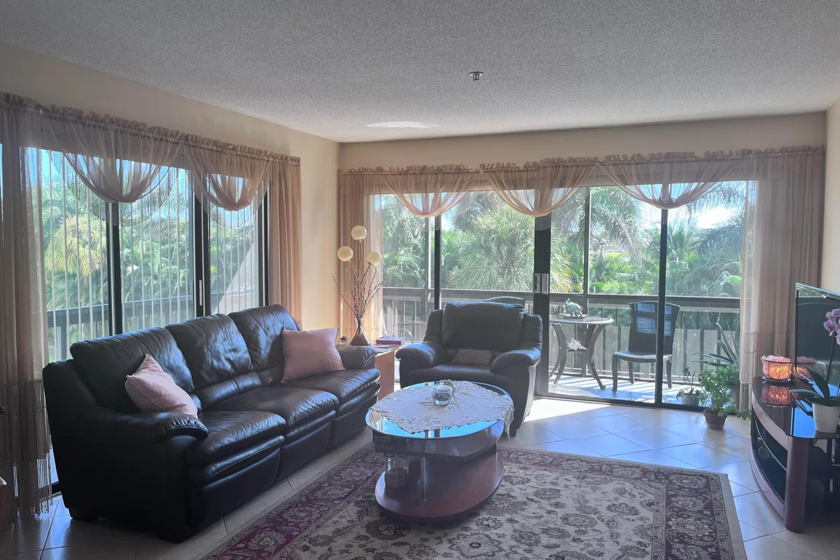 3000 Presidential Way #301, West Palm Beach: photo 1 of 23