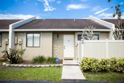 10128 Boca E #C4, Boca Raton: photo 1 of 19