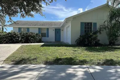 336 Tequesta Dr, Jupiter: photo 1 of 10