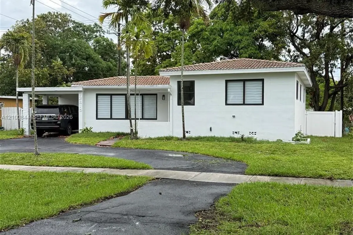 12615 N Miami Ave, North Miami: photo 1 of 69